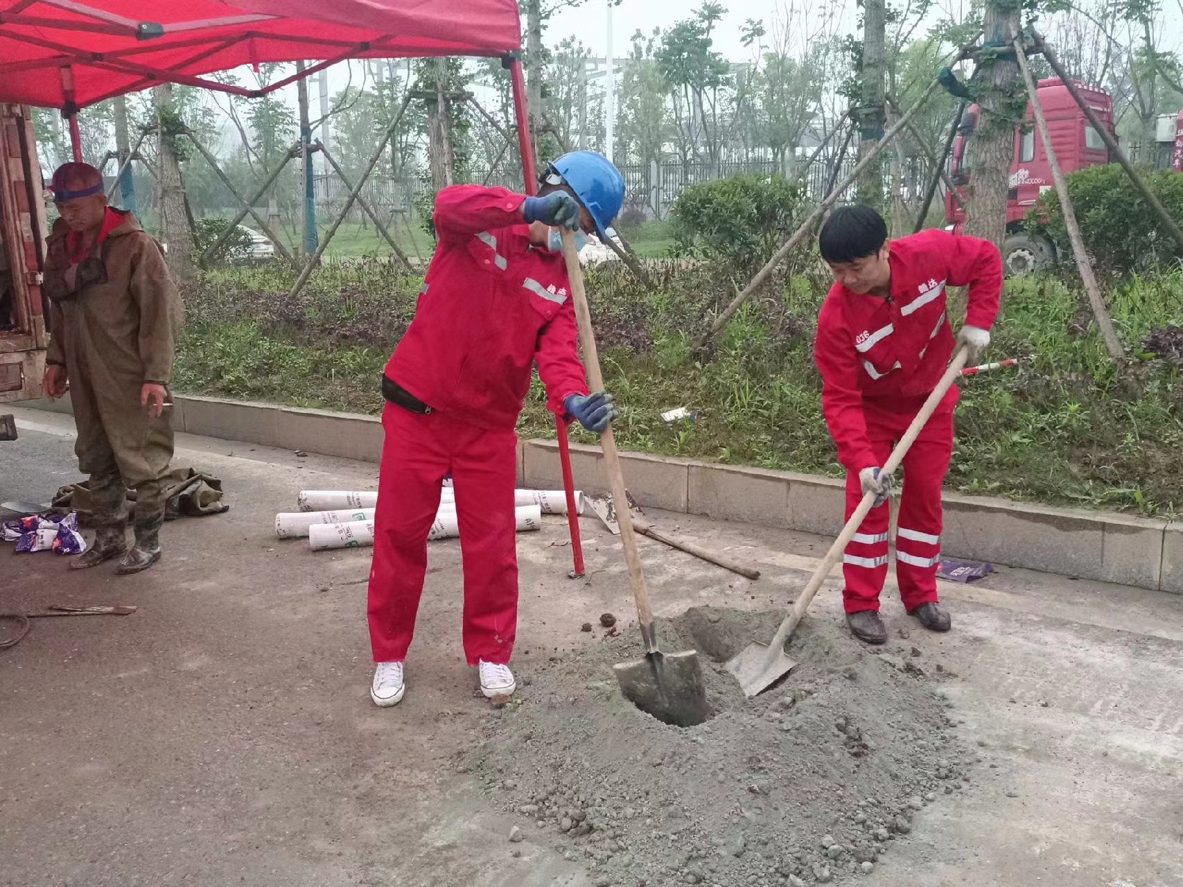 防城港管道疏通哪家好】及时进行市政管道清淤